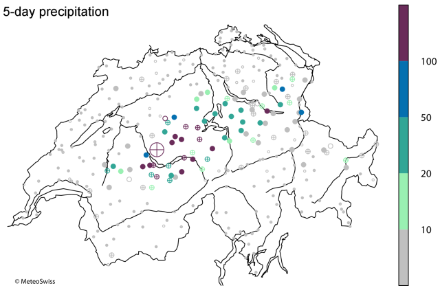 Map of Switzerland with, in colored circles, the return periods of the 5-day precipitation between 19 and 23 August 2005.