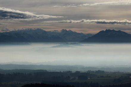 Picture of an inversion situation, in which the lowlands are no longer visible under the dense haze.